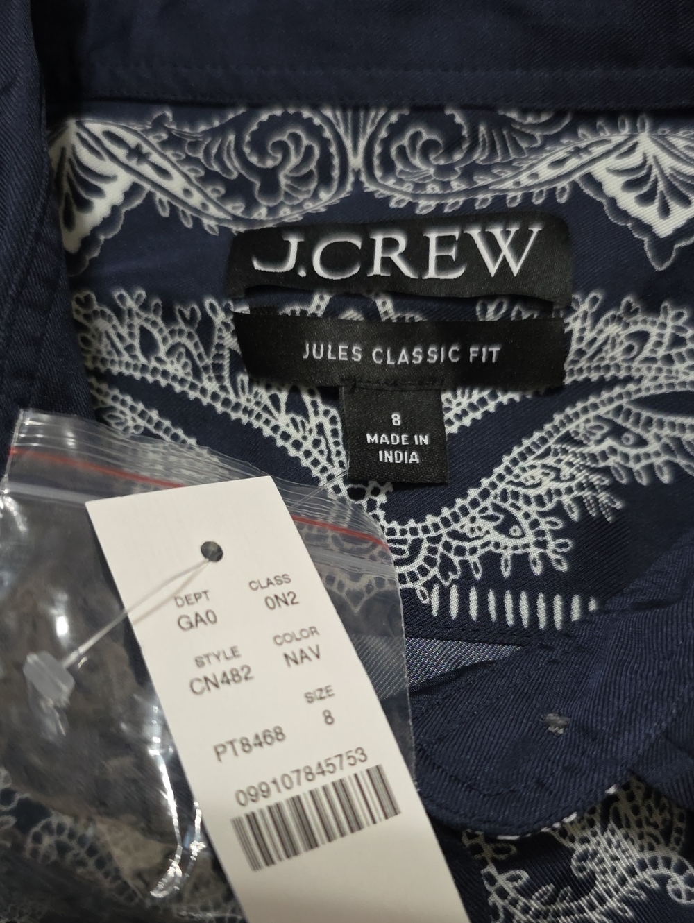 J. Crew Jules Classic Fit Shirt in Navy Bandana Print Size 8 NWT - Picture 5 of 5
